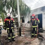 Incendio en Rawson: un hombre debió ser asistido por inhalación de humo