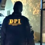 Allanamientos en seis ciudades por amenazas en escuelas de Chubut