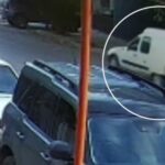 Conductor chocó a una familia y escapó en contramano